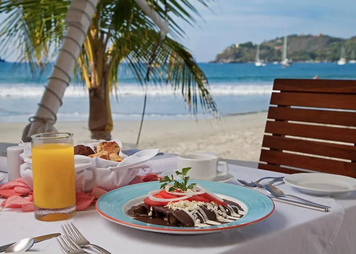 Aura Del Mar Hotel