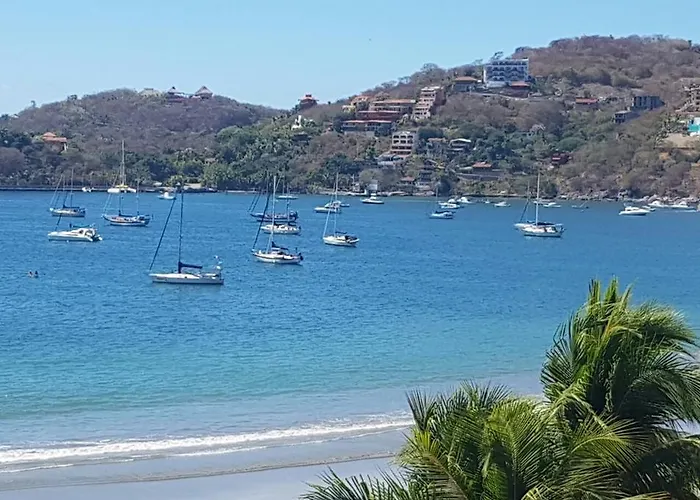 Hotel Aura Del Mar Zihuatanejo